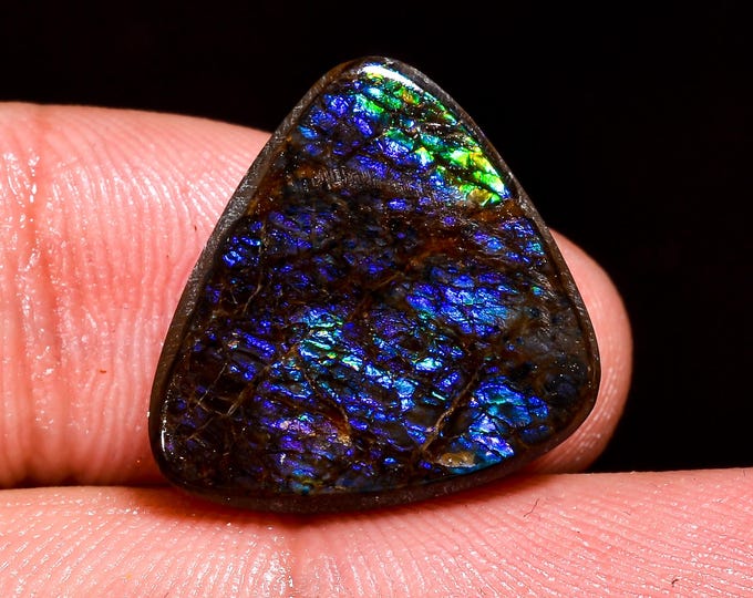Fabulous Top Grade Quality 100% Natural Ammolite Fancy Shape Cabochon Loose Gemstone For Making Jewelry 17X16X5 MM 14.50 Cts. KR41-60