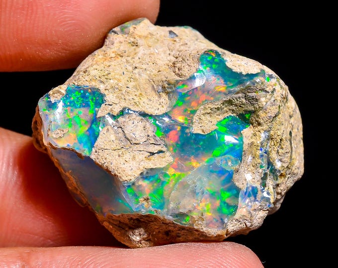 Natural Ethiopian Opal rough ,26X23X11 MM 32.00 Cts. KR47-4