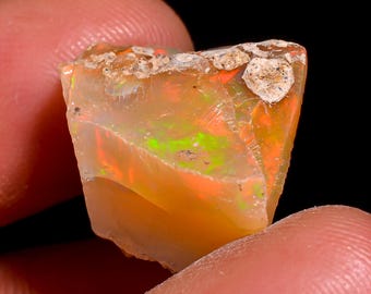 Natural Ethiopian Opal rough - 20X13X12 MM 10.50 Cts. KR46-81