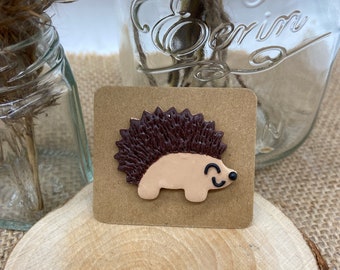 Hedgehog pin badge - brooch - hedgehog gift - hedgehog lover - polymer clay - wildlife