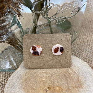 Acorn and oak leaf stud earrings - hypoallergenic - autumnal