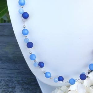 Kette, Perlenkette blau, Silberkette mit Polaris Perlen, Statement Kette, Perlenschmuck modern, Unikat Weihnachtsgeschenk