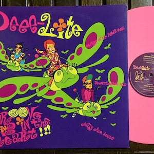 Deee-lite – Groove is in the Heart / What is Love ? Vinyl, 12