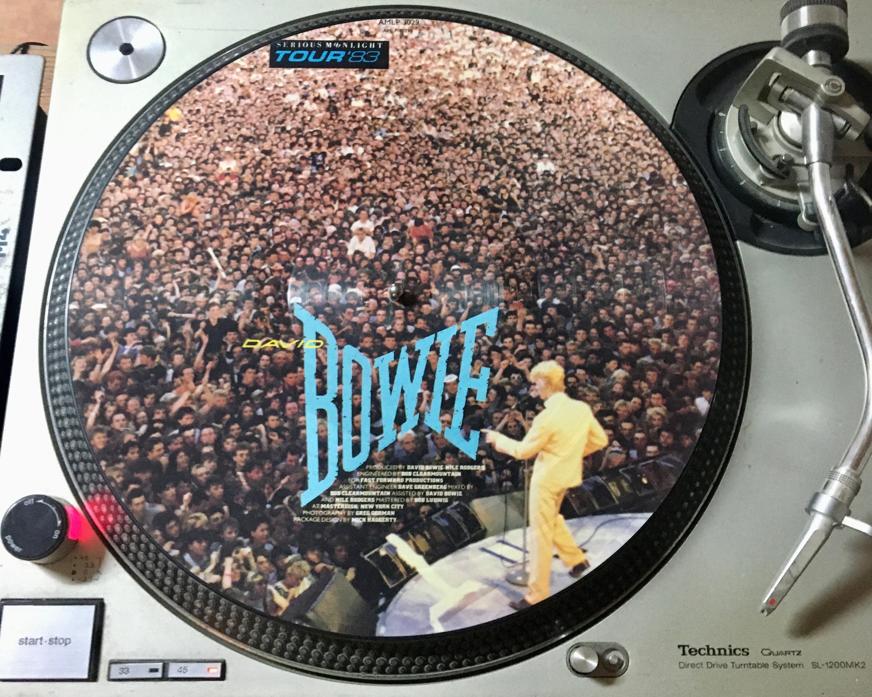 1983 デヴィッド・ボウイ – Let's Dance 。レコード、LP、アルバム