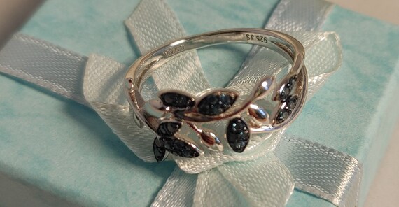 Blue diamonds silver ring - image 1