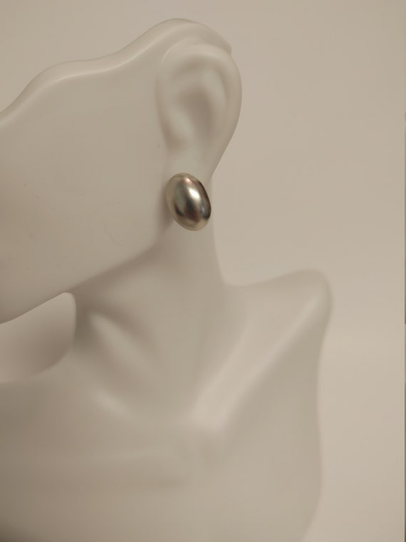 Sterling silver oval button stud earrings