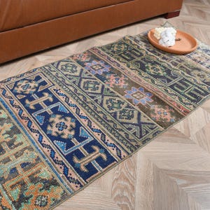 Vintage türkische Teppich, kleine Patchwork Anatolischer Teppiche für den Eingangsbereich, 6 x 1,5 m, Grüne Wolle Retro Bauernhaus Dekor, Handgewebter türkischer Teppich