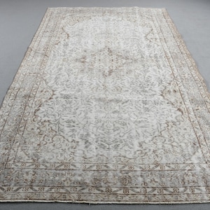 Vintage Rug, 6x9 Large Rugs, Turkish Rug, Anatolian Rug, Rugs For Bedroom, 5.6x9.4 ft Beige Rug, Neutral Vintage Oushak Rug, Large Wool Rug