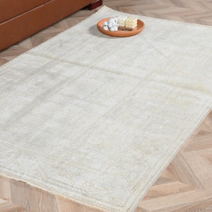 Vintage Turkse vervaagde Anatolische tapijten voor slaapkamer 3,9 x 6,2 ft beige Oushak decor keuken wol verweerd oud kleurrijk Turks tapijt