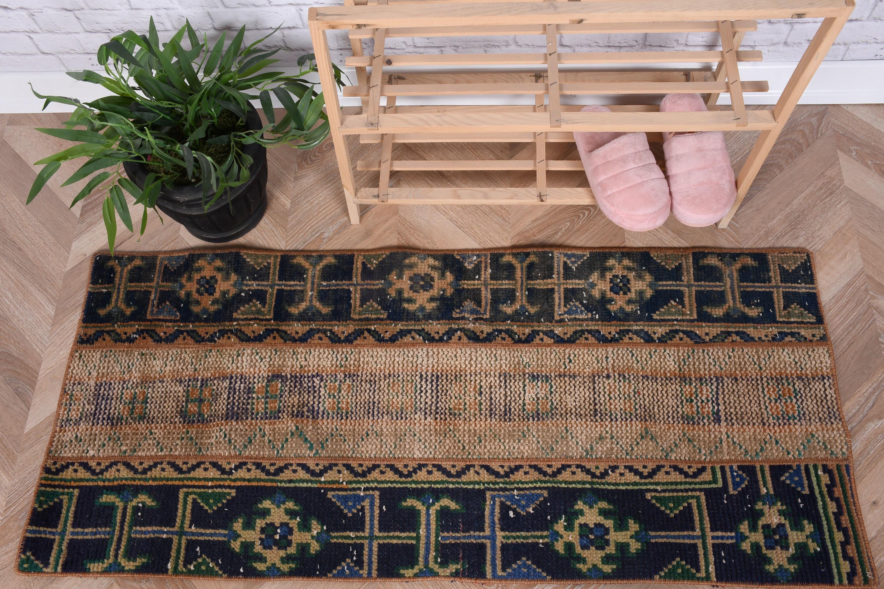 ヴィンテージ トルコ ラグ、手織りアナトリア カーペット、53 x