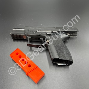 Sig Pro SP2022 SP2340 Gunsmith Armorer&#39;s Magwell Vise Block Tool - Made in USA