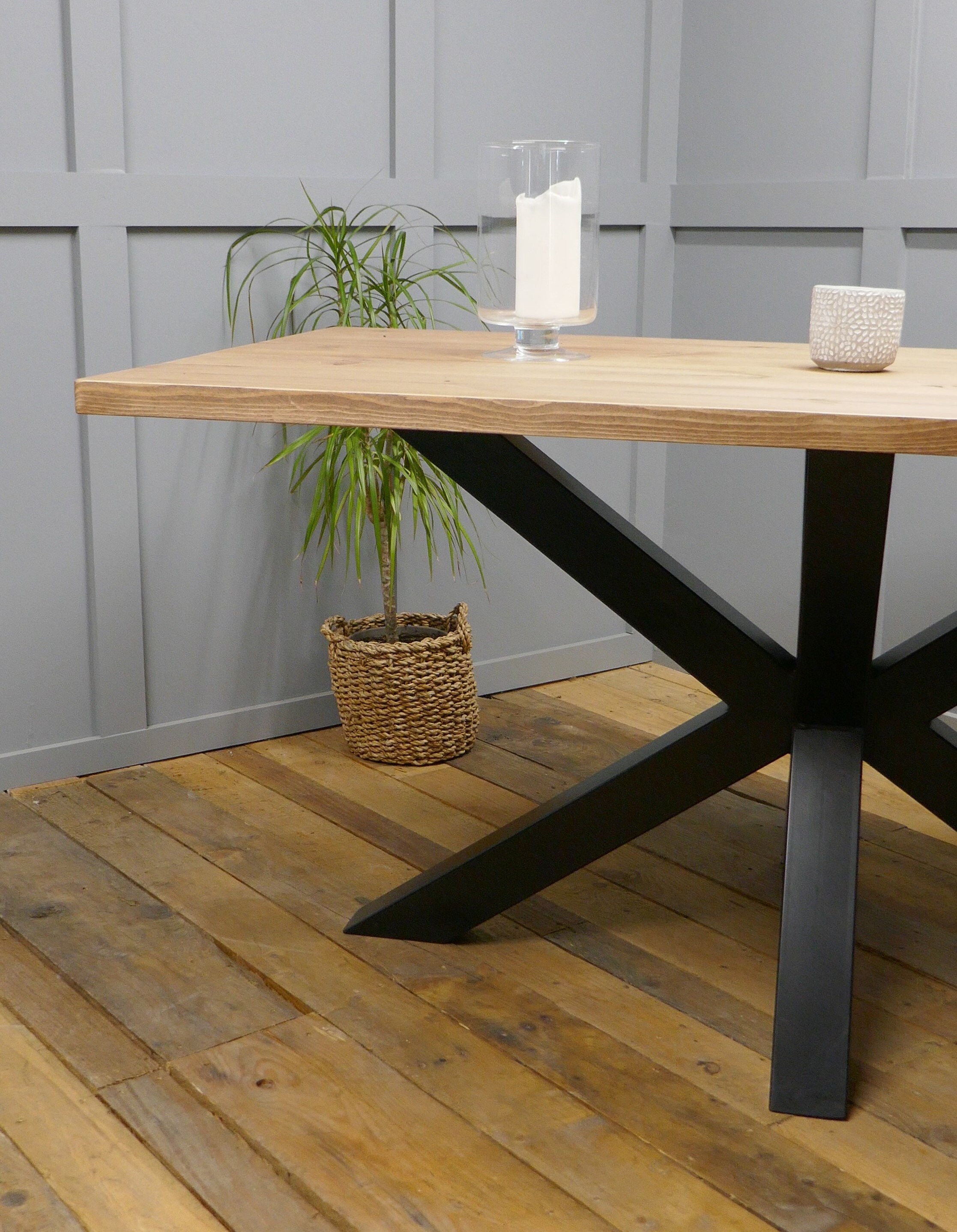 Rustic Solid Wood Industrial Dining Table Bench Set With Black Spider