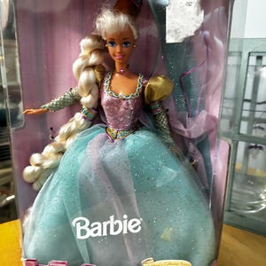 1994 Rapunzel Barbie - Etsy