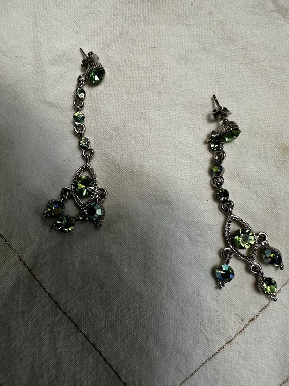 Dangle earrings - image 1