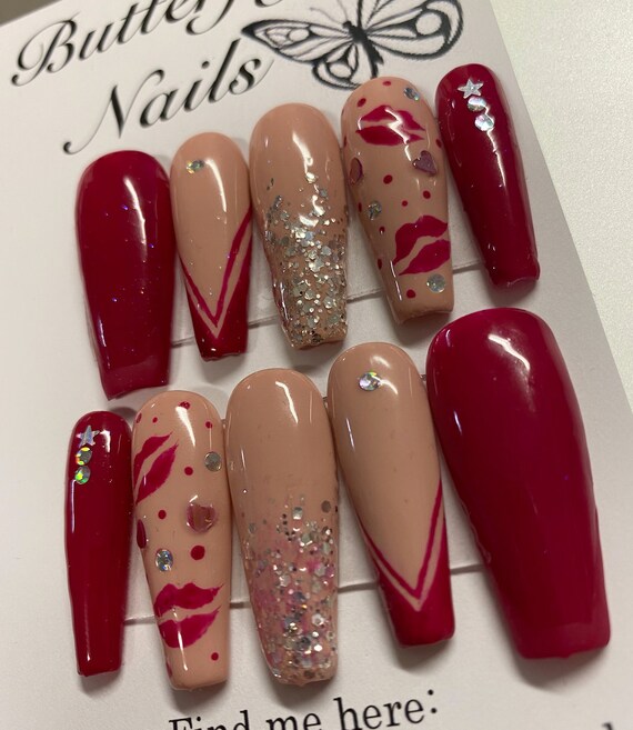 Red and nude nails deals