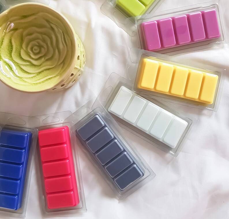 Snap Bar Clam Shell Wax Melts in Bright and Lively Colors Infused with High Percentage Organic Fragrance Oil image 4