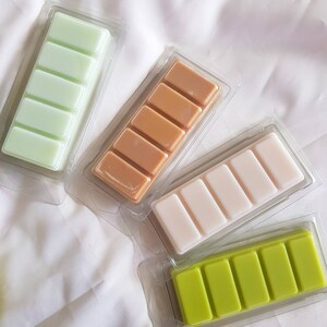 Snap Bar Clam Shell Wax Melts in Bright and Lively Colors Infused with High Percentage Organic Fragrance Oil image 5