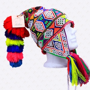 Chullo Q&#39;ero Ceremonial - Beaded, Ceremonial/Colorful Chullo Pom Pom/Peruvian hand knitted Chullo with Llamas/Beautiful Q&#39;ero Chullo Hat