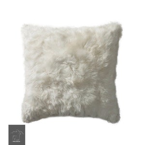 Warm alpaca cover - very soft plush pillow made of alpaca fur - Made in Cusco - Peru / Made by man.