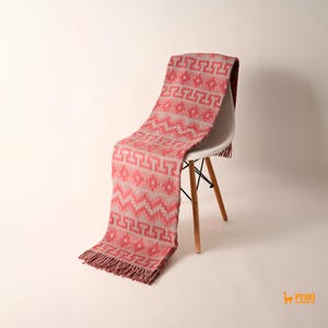 Extra-Fine Alpaca Wool Blanket with Fringes – Perfect for Sofa, Nursery, or Baby Shower Gift
