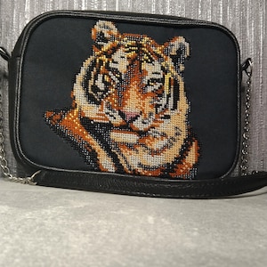 Women&#39;s leather bag, handmade bag, unique bag, Bag with Tiger, leather bag, zipper bag, crossbody bag, leather crossbody bag for women