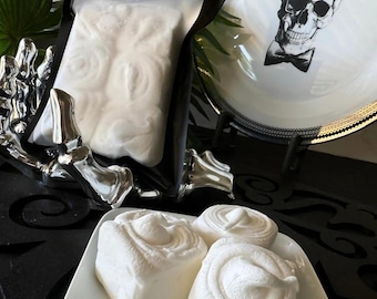 Gourmet Bourbon Marshmallows – 12 Large Marshmallows with Optional Pecans | Boozy Dessert Treats | Gift-Ready