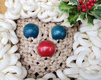 Macrame Santa Claus wall hanging