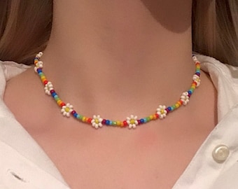 Gargantilla con cuentas de margaritas, estilo bohemio, estilo indie multicolor arcoíris