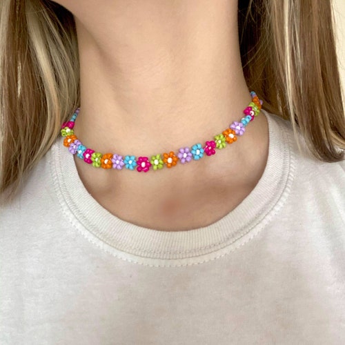 Daisy Flower Seed Bead Necklace Shinny Colorful Dainty Jewelry Etsy