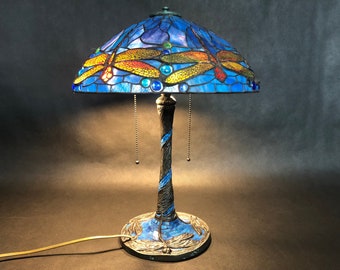 Dragonfly (replica) Tifany Studios, Tiffany lamps, stained glass lamp, stained glass, lighting, floor lamp, hanging, desk,