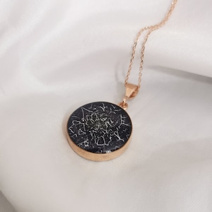 Colar com mapa estelar personalizado • Pingente com mapa celeste • Mapa estelar por data • Colar de aniversário • Colar de lembrança de prata • Presente de Dia das Mães