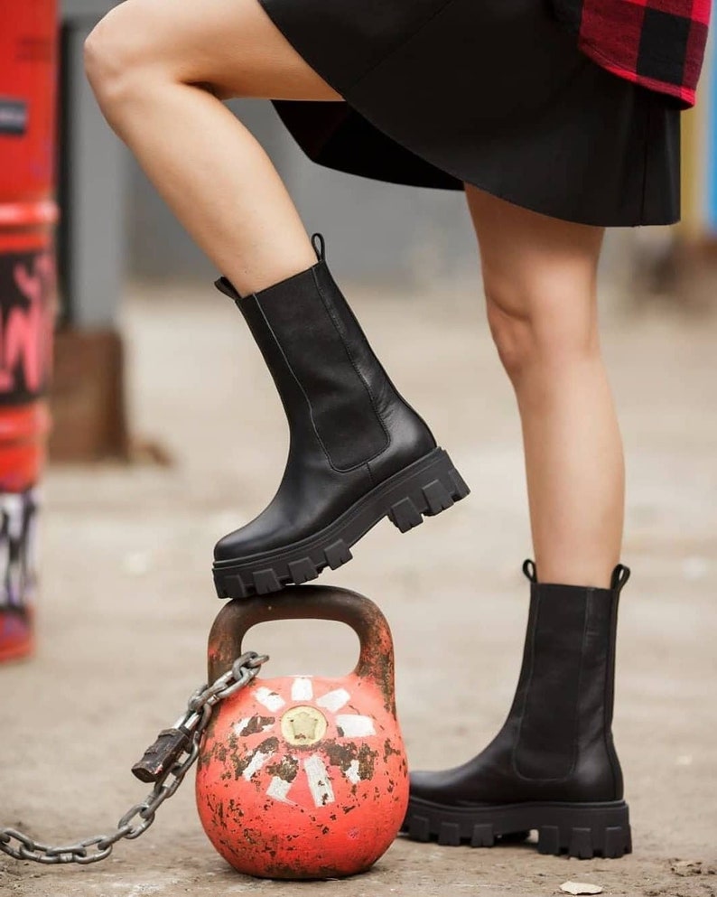 Women genuine leather chelsea boots work combat ankle Boots fall autumn spring boots leather platform chanky soles military lace up booties