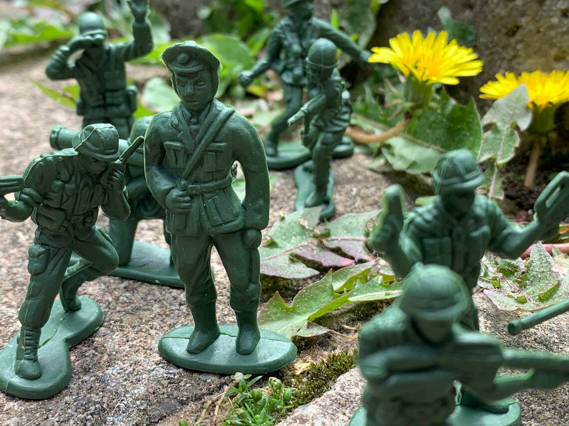 24 Plastic Toys Soldiers for Army Military War Games Soldier Etsy