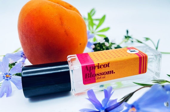 Apricot perfume 2025