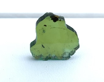 Amazing handmade green tourmaline slice gemstone 7.25 carat 15.3x14.7x3.3 mm