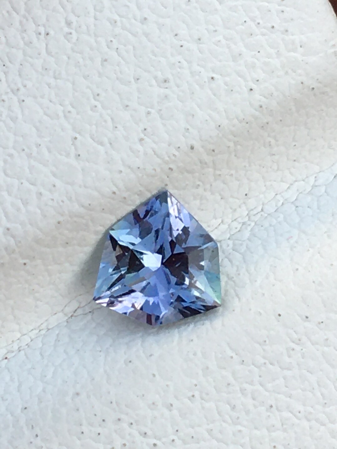 Stunning Zoisite Tanzanite, Special Cut Top Mermaid Purple Color 0.50