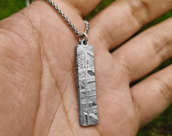 Widmanstätten Pattern Iron Meteorite Necklace, Rectangular Space Pendant 40x10x2mm, Handcrafted Celestial Gift