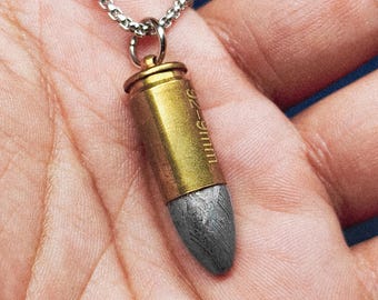 Iron Meteorite Necklace pendant,Widmanstätten Pattern,Handcrafted Space iron Necklace,Unique Celestial Gift.