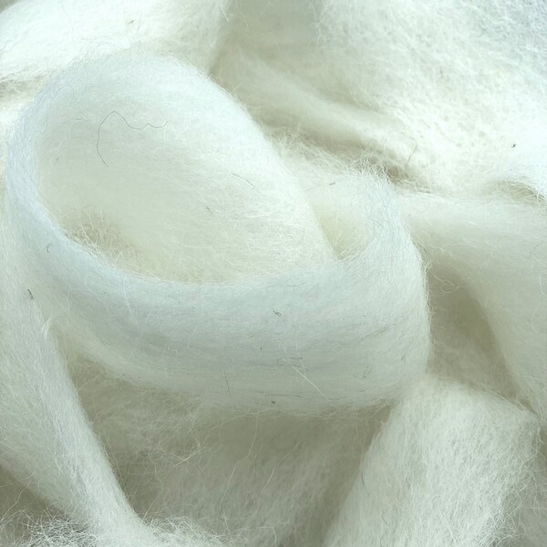 Alpaca/Targhee Blend Roving, White, Perfect for Spinning, Felting, and Crafting! (price is per ounce)