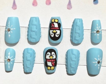 Penguin Holiday Nails