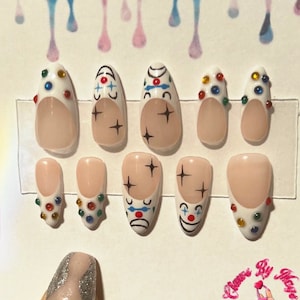 Presse courte de clown sur les ongles Clawsbymags