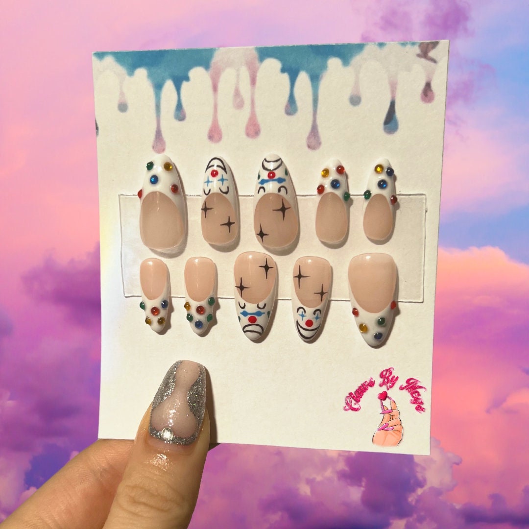 Short Clown Press on Nails Clawsbymags - Etsy