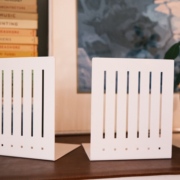 Pair of White 1970s Spectrum Designs Memphis Style Art Metal Bookends