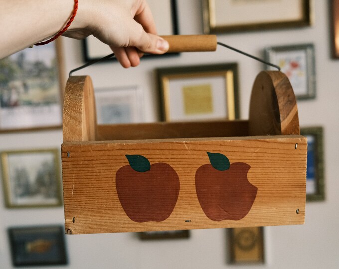 Vintage Wood Caddy With Handle and Printed Apples on Side / Farmhouse