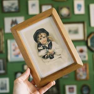 5x7&quot; Solid Wood Rounded Corner Picture Frame - Thailand
