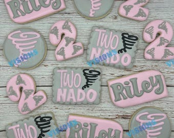 TWOnado cookies pink