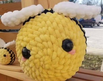 Crochet Bee, crochet, stuffie, plushie, cute