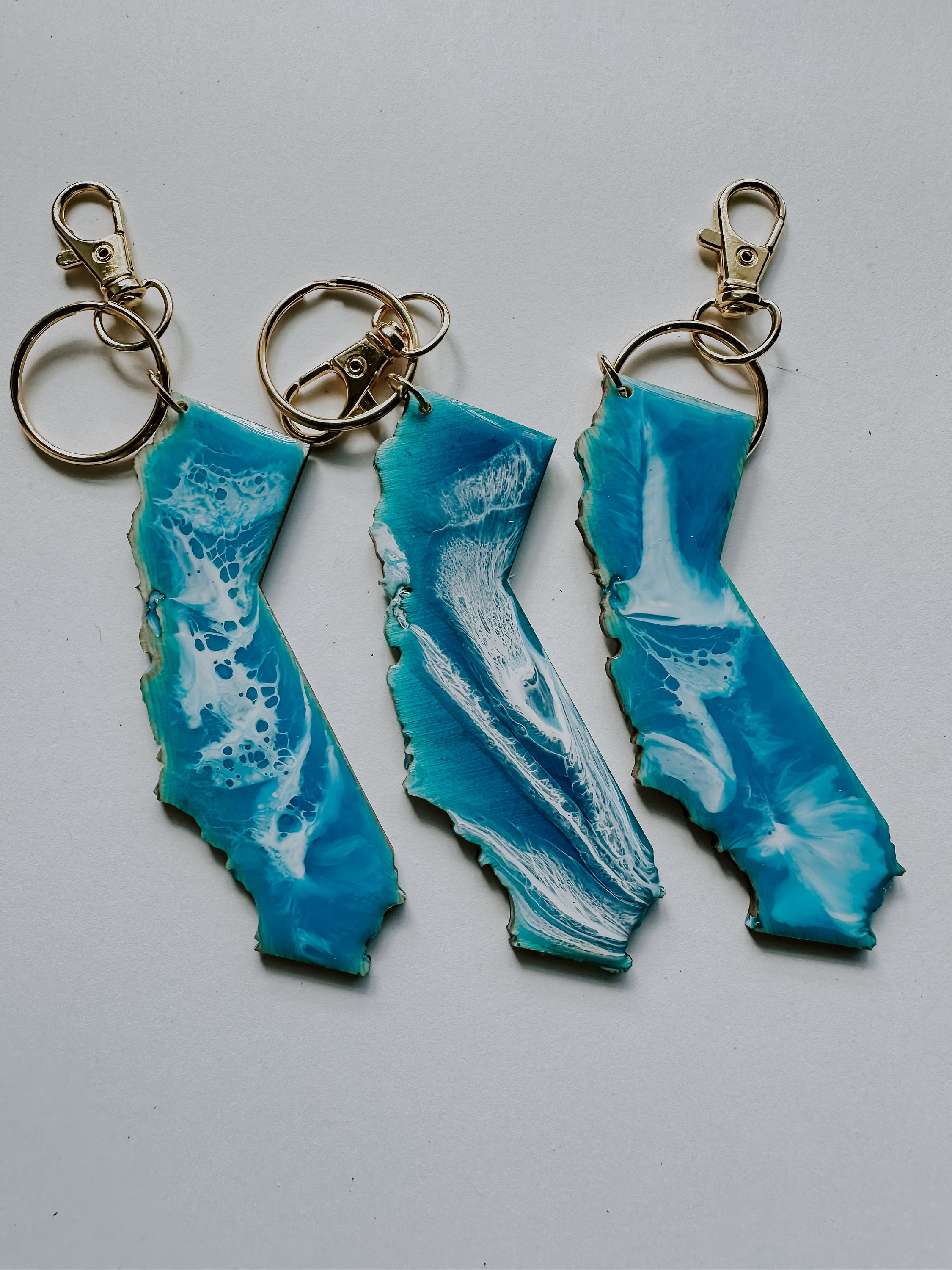 SHAKA RIVER ABOVE TEE 、KEYCHAIN Ulua Keychain | SHAKA TRIBE