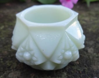 Pale, Jadeite Jadite Green Glass Knob Open Salt Dip, Cellar, Dish E.E.!