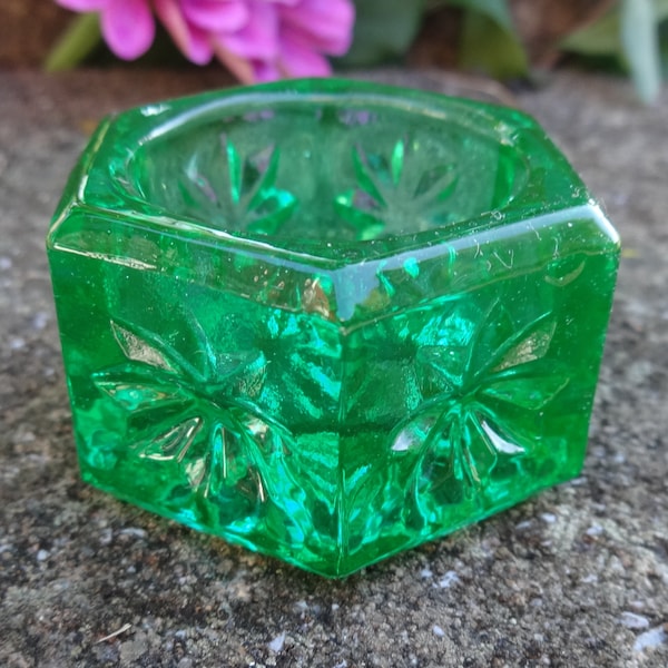 Glossy, Emerald Green Glass Hexagonal Open Salt Dip, Cellar, Dish!